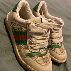 Gucci sneakers for children, only used once, new.